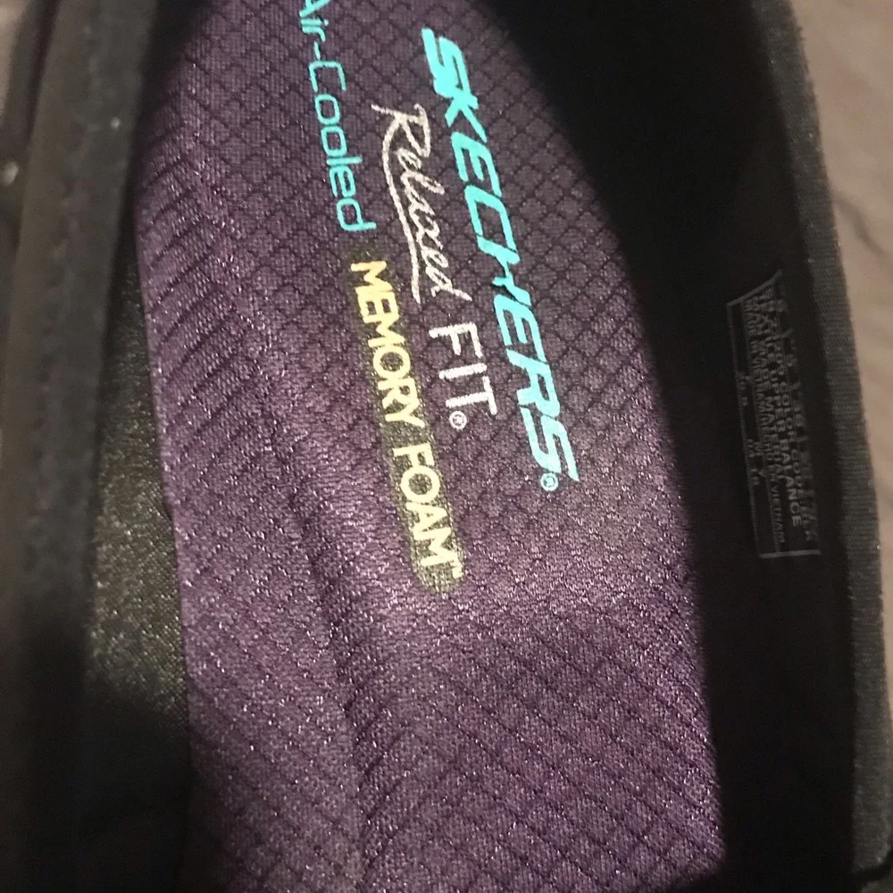 Sketchers womens shoes size 8 - Picture 2 of 6